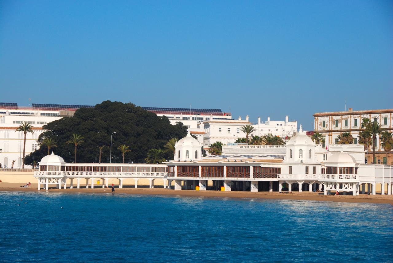 Apartamentos La Caleta De Cádiz Kültér fotó